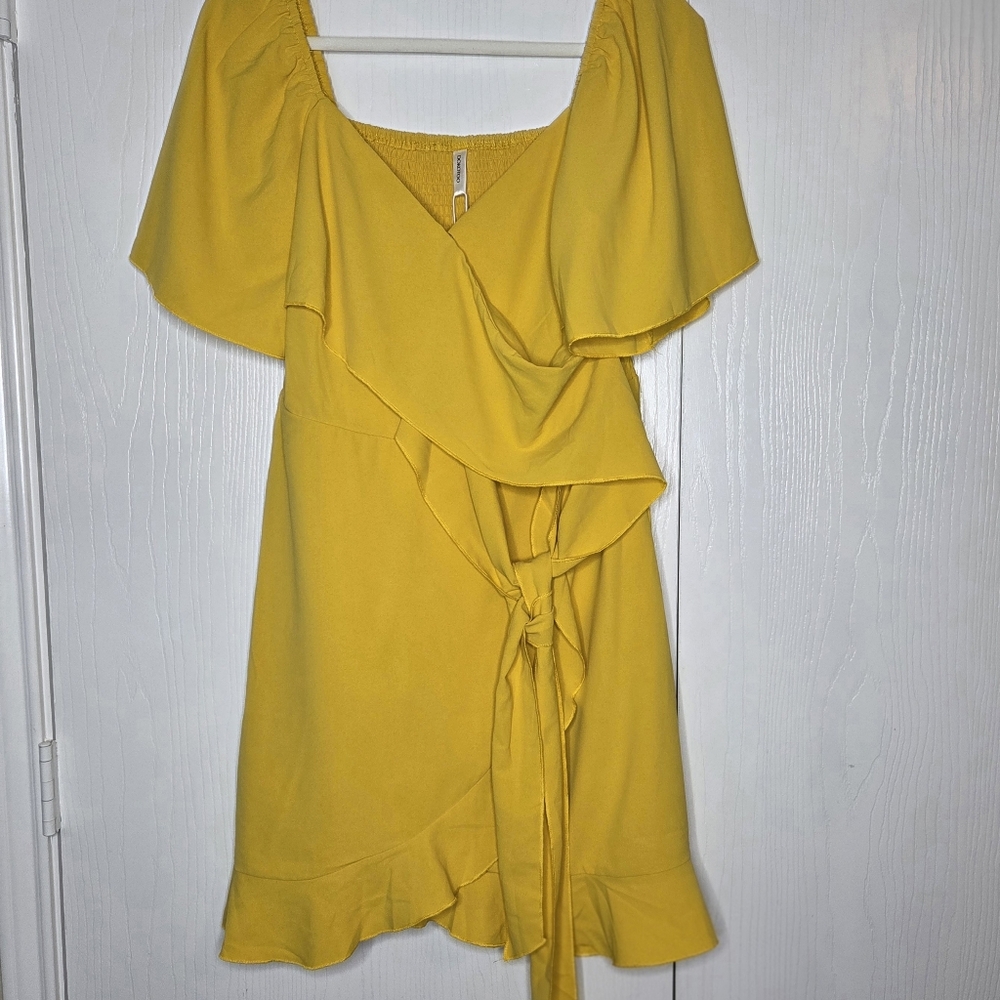 Dokotoo Yellow Ruffle Wrap Dress Women’s Large Boho Cottagecore Spring Dress L